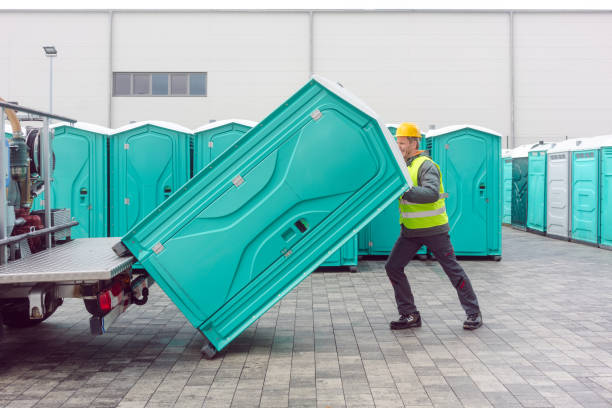 Best Portable toilet rental cost  in St Clair, MI