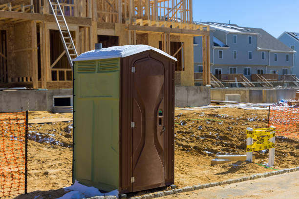 Best Portable restroom solutions  in St Clair, MI