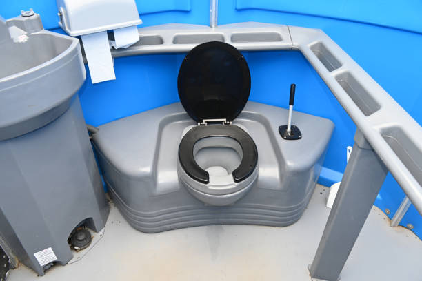Best Porta potty rental near me  in St Clair, MI
