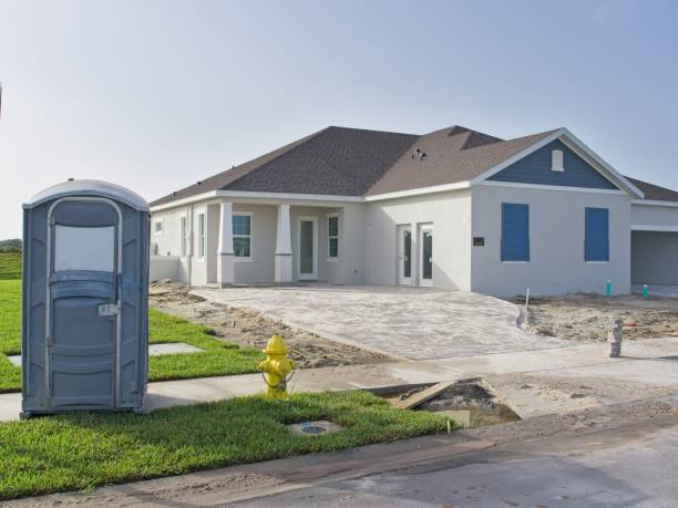 Best Portable bathroom rental  in St Clair, MI