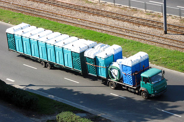 Best Porta potty delivery and setup  in St Clair, MI